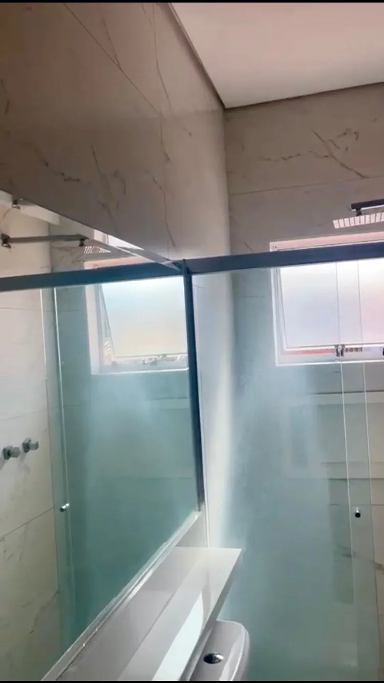 Imagem Oportunidade: Charmosa Casa Sobrado à Venda no Jardim Dois Corações