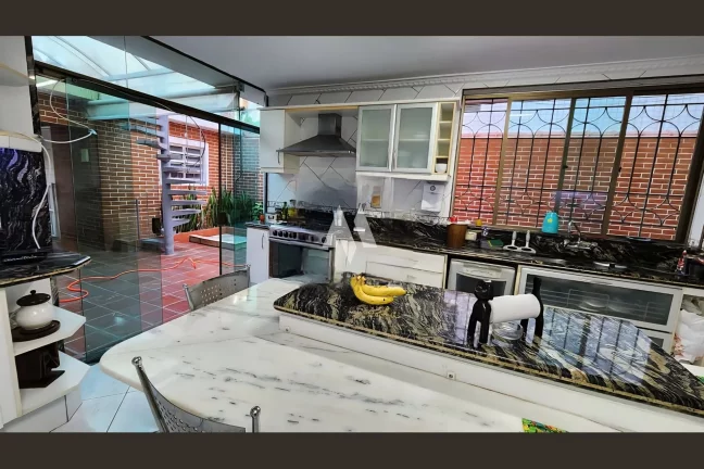 Imagem Casa á venda no Campo Grande em Santos