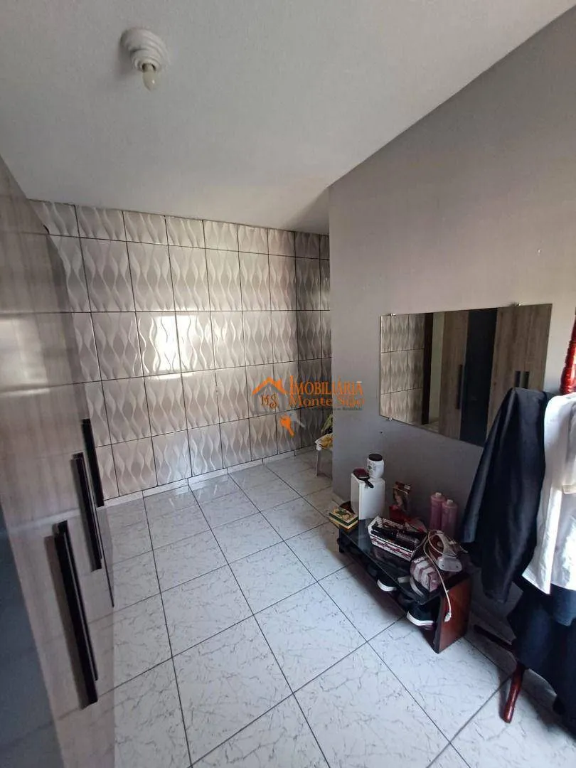 Imagem Sobrado com 4 dormitórios à venda, 120 m² por R$ 350.000,00 - Vila Itapoan - Guarulhos/SP