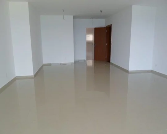 Imagem Apartamento à venda no Guarujá na Praia da Enseada.