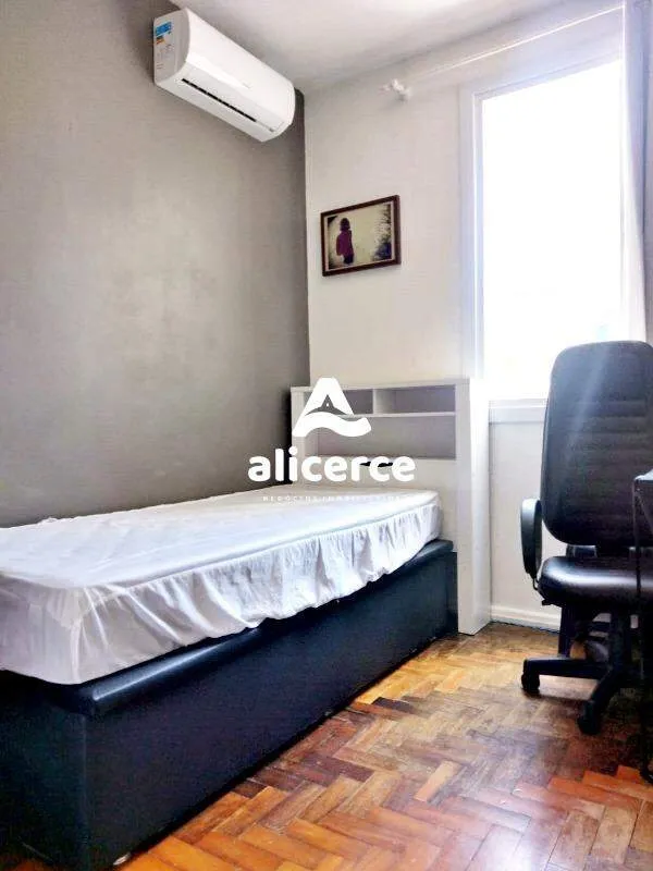 Imagem Apartamento à Venda | 2 Dormitórios | 74 m² | Balneário do Estreito - Florianópolis/SC