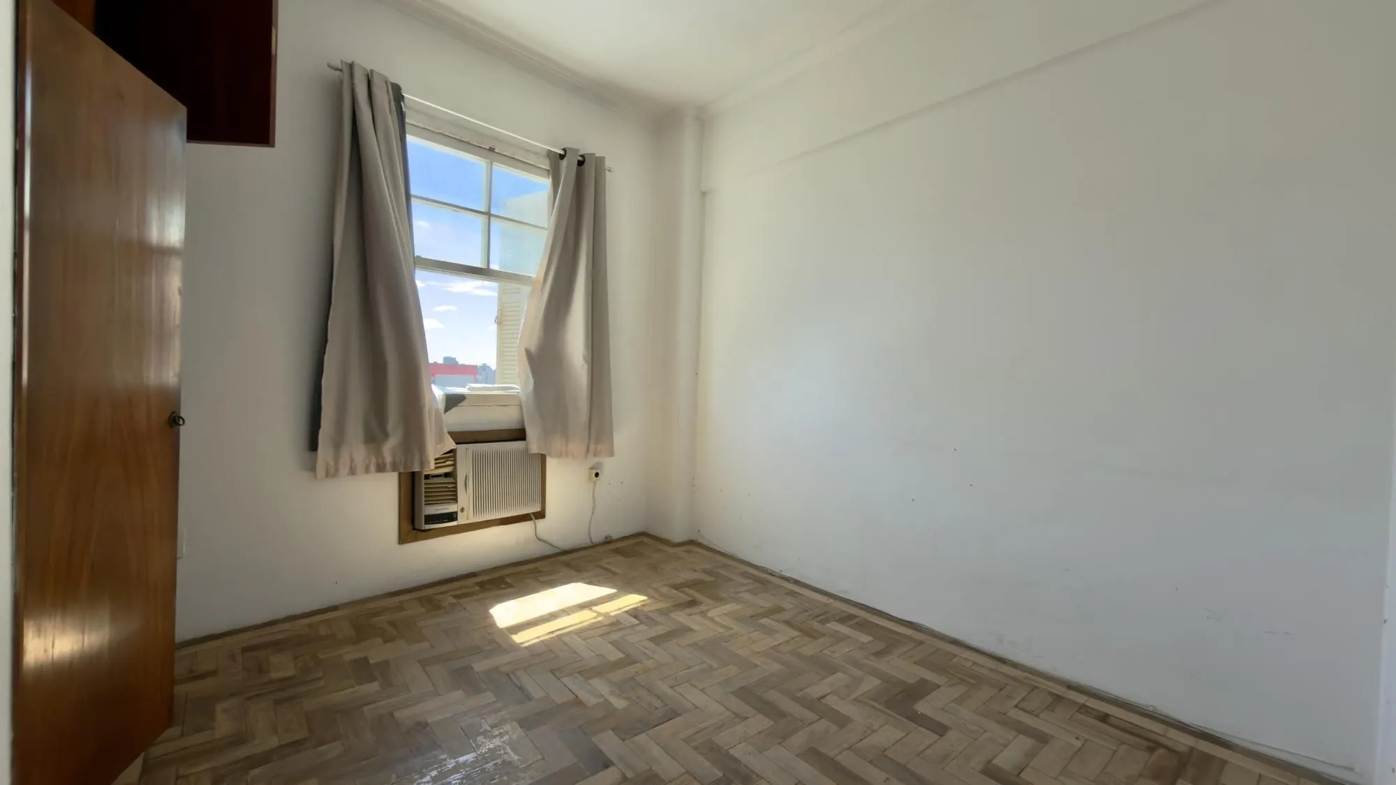 Imagem Apartamento 3 quartos para comprar no Ed. Jardim Sevigné. Centro Histórico.