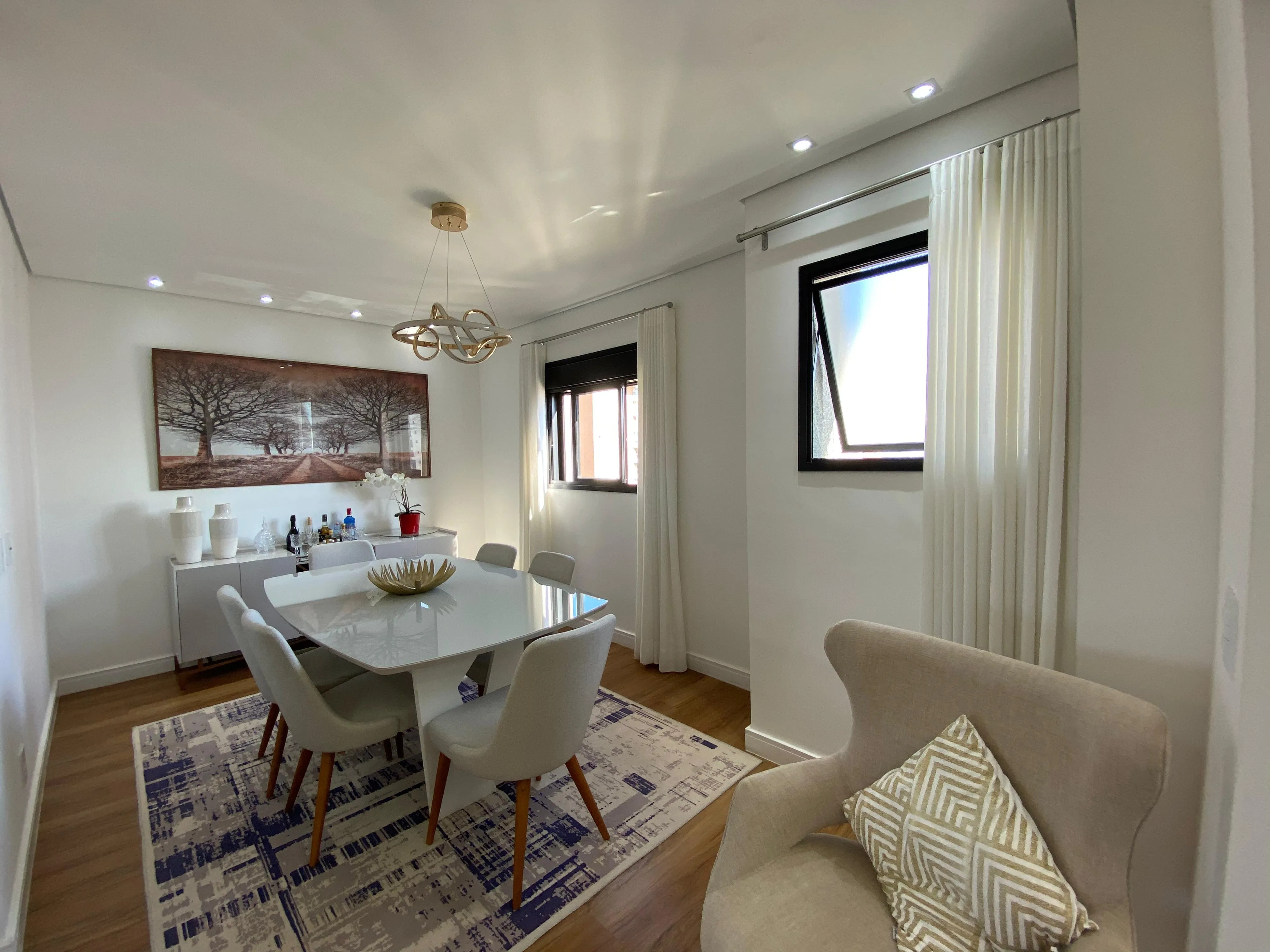 Imagem Luxuoso Duplex de 129m² com Vista Panorâmica em Sorocaba: Três Suítes, Sacada Gourmet e Condomínio de Alto Padrão