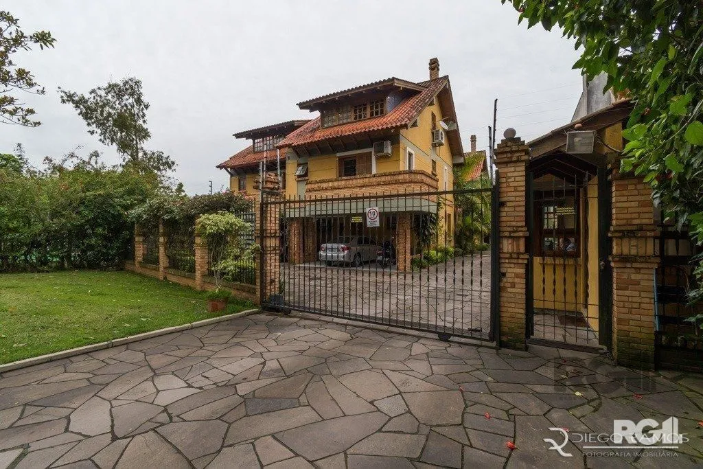 Imagem Casa em condomínio, 171m², 3 dormitórios, Pedra Redonda