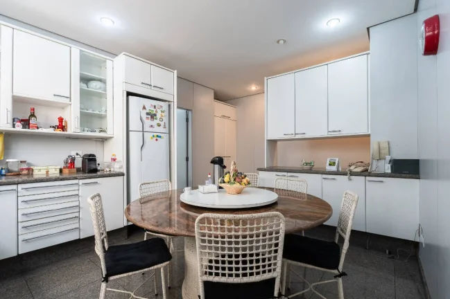 Imagem Valor Reduzido! Esplêndido Apartamento em Higienópolis - 446M², 5 Dorms.