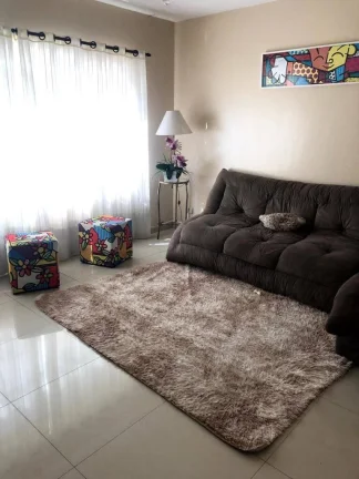 Imagem Sobrado maravilhoso com 200 m² 3 Dormitórios Sendo 1 Suíte 5 Vagas
