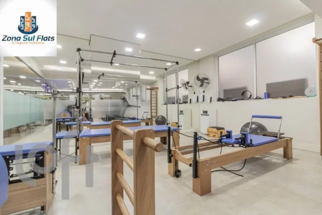 Imagem Apartamento à Venda Em Pinheiros Com 2 Dormitórios Sendo 1 Suíte e 1 Vaga