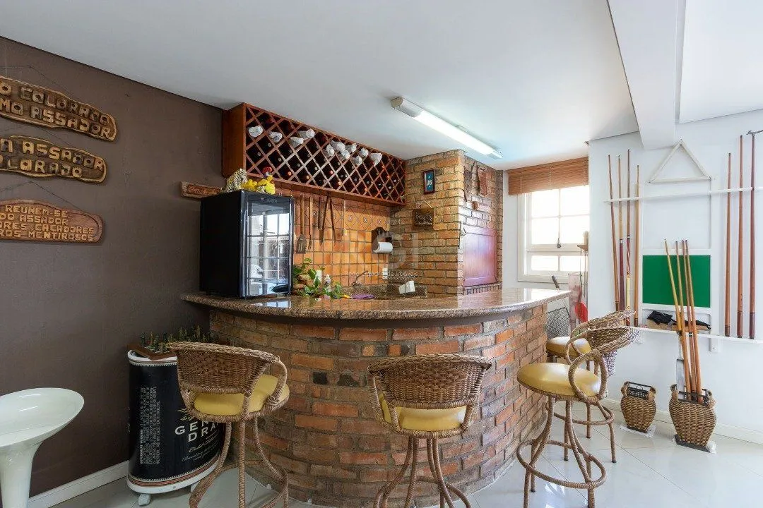 Imagem Casa Condominio para Venda - 300m², 4 dormitórios, sendo 2 suites, 2 vagas - Ipanema