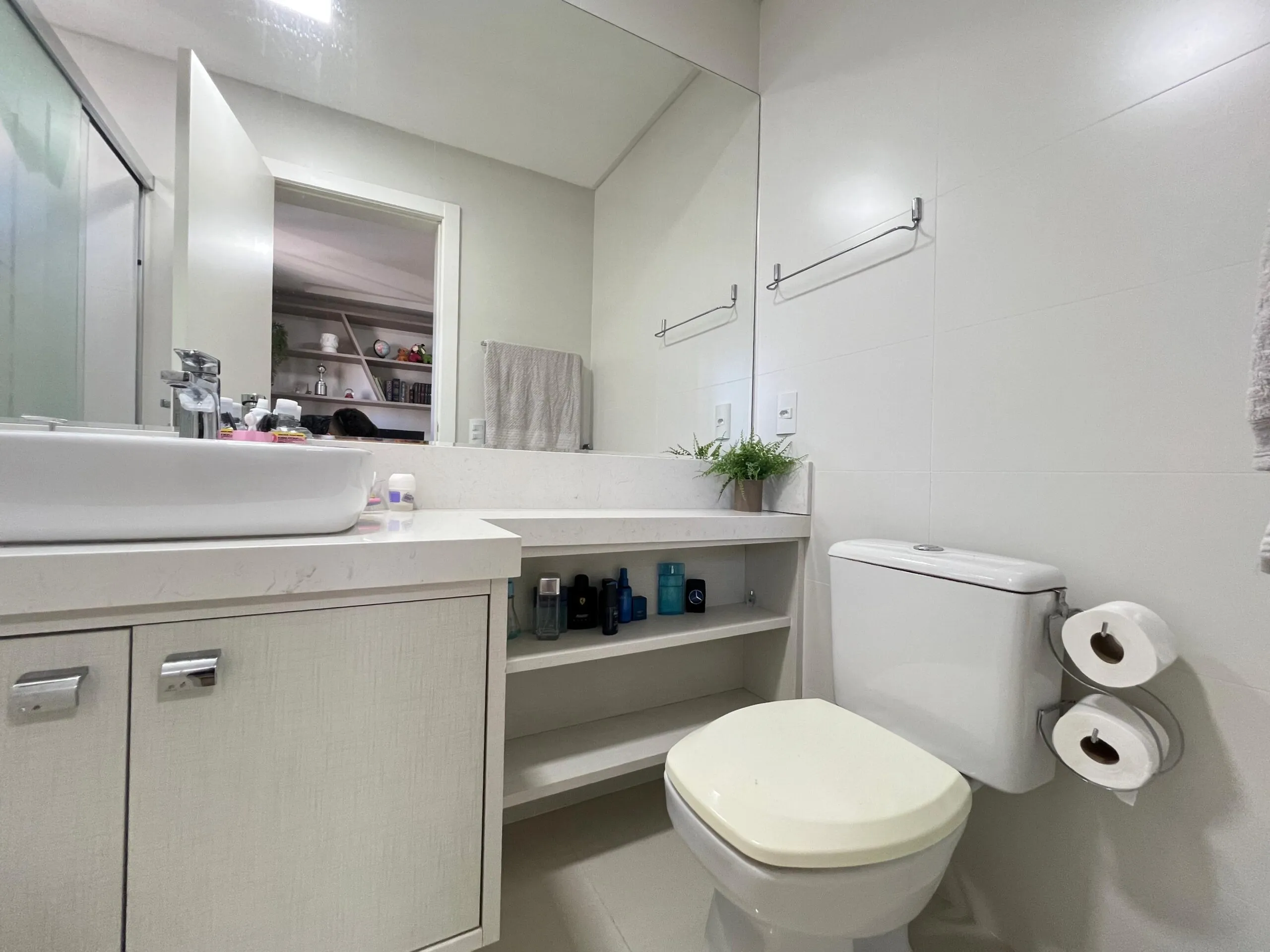 Imagem Apartamento com vista para o mar à venda com 200m2 por R$ 7.200.000,00