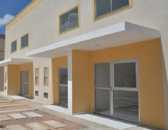 Imagem Casa de Condomínio com 2 Quartos à Venda, 77 m² em Pajuçara - Natal