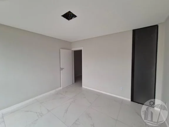 Imagem BAIXOU de 770 por 670 mil no B. Dom Bosco ITAJAÍ