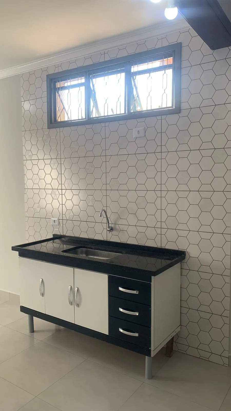 Imagem Casa Assobradada Reformada à Venda no Jd Ipiranga - Sorocaba, SP