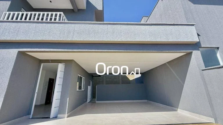 Imagem Sobrado à venda, 138 m² por R$ 650.000,00 - Chácara São Pedro - Aparecida de Goiânia/GO