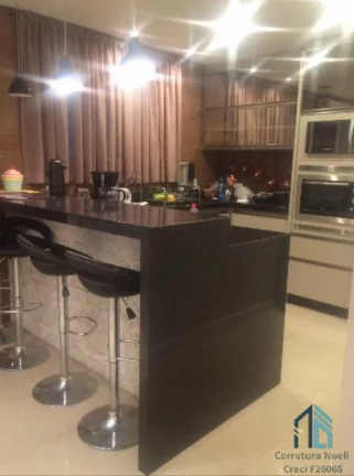 Imagem Casa a venda, são 4 casas no mesmo terreno sendo 2 casas de frente, (uma de 3 quartos e a outra de 2 quartos) em Balneário Camboriú SC