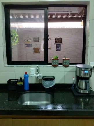 Imagem Casa para Venda em Recife, Cordeiro, 3 dormitórios, 1 suíte, 2 banheiros, 1 vaga