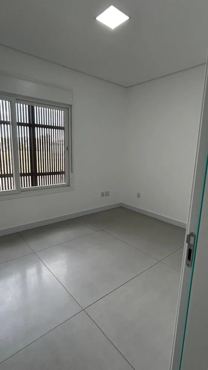 Imagem Casa de Condomínio em Sans Souci