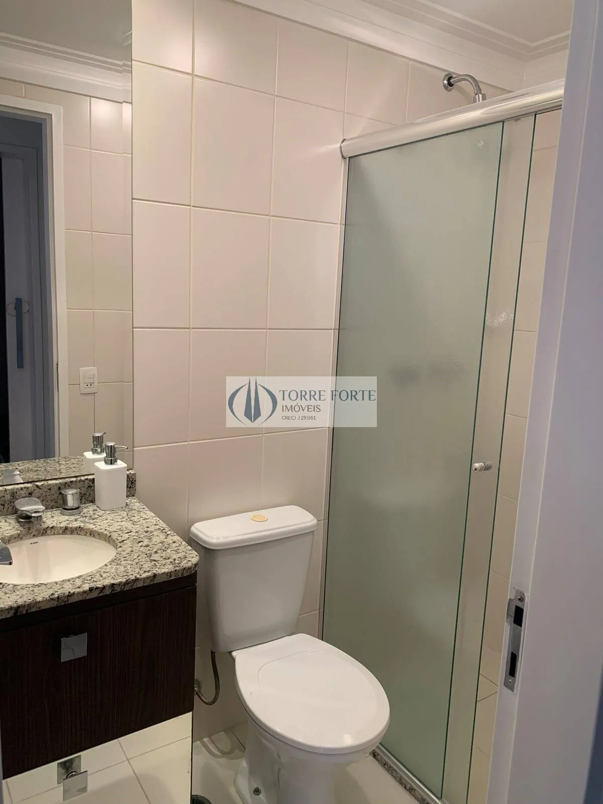Imagem Oportunidade lindo apartamento com móveis embutidos , 1 quarto .