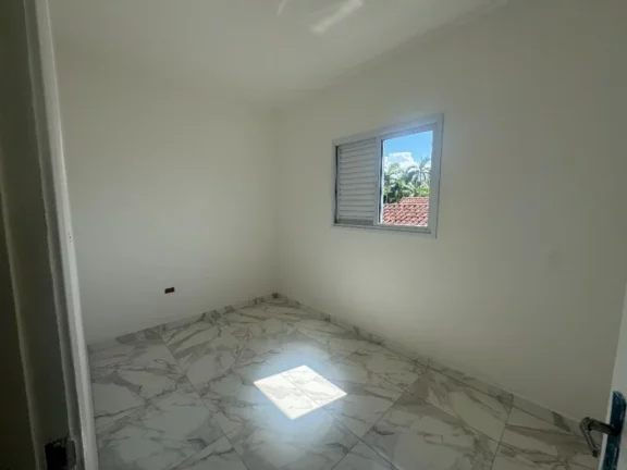 Imagem Lindo sobrado de 3 dormitórios, incluindo uma suíte, está localizado no desejado Condomínio Angela Residence, oferecendo um equilíbrio perfeito entre conforto, segurança e praticidade á venda na Imobiliaria Consulte Imoveis.