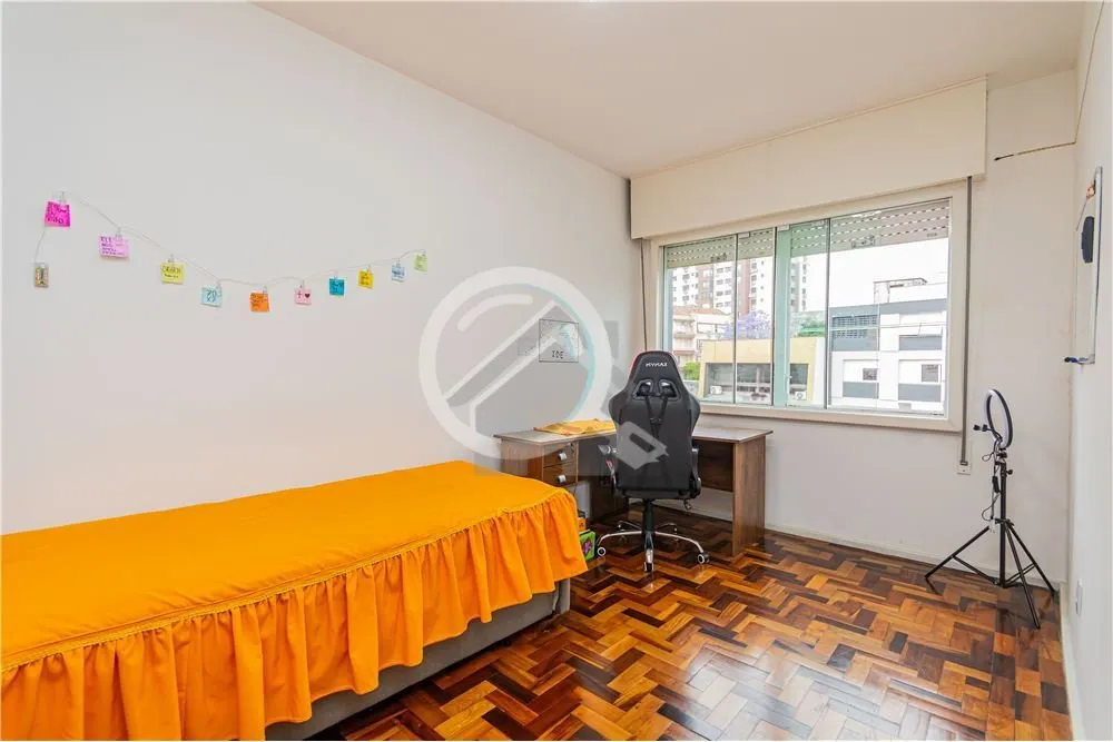 Imagem Este é para você que procura espaço e localização. Fantástico apartamento ensolarado e muito b...