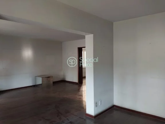 Imagem MARAVILHOSA CASA PARA REFORMA CIDADE JARDIM *380M2 AREA UTIL *520M2 TERRENO *04 QUARTOS SENDO 1 SUIT...