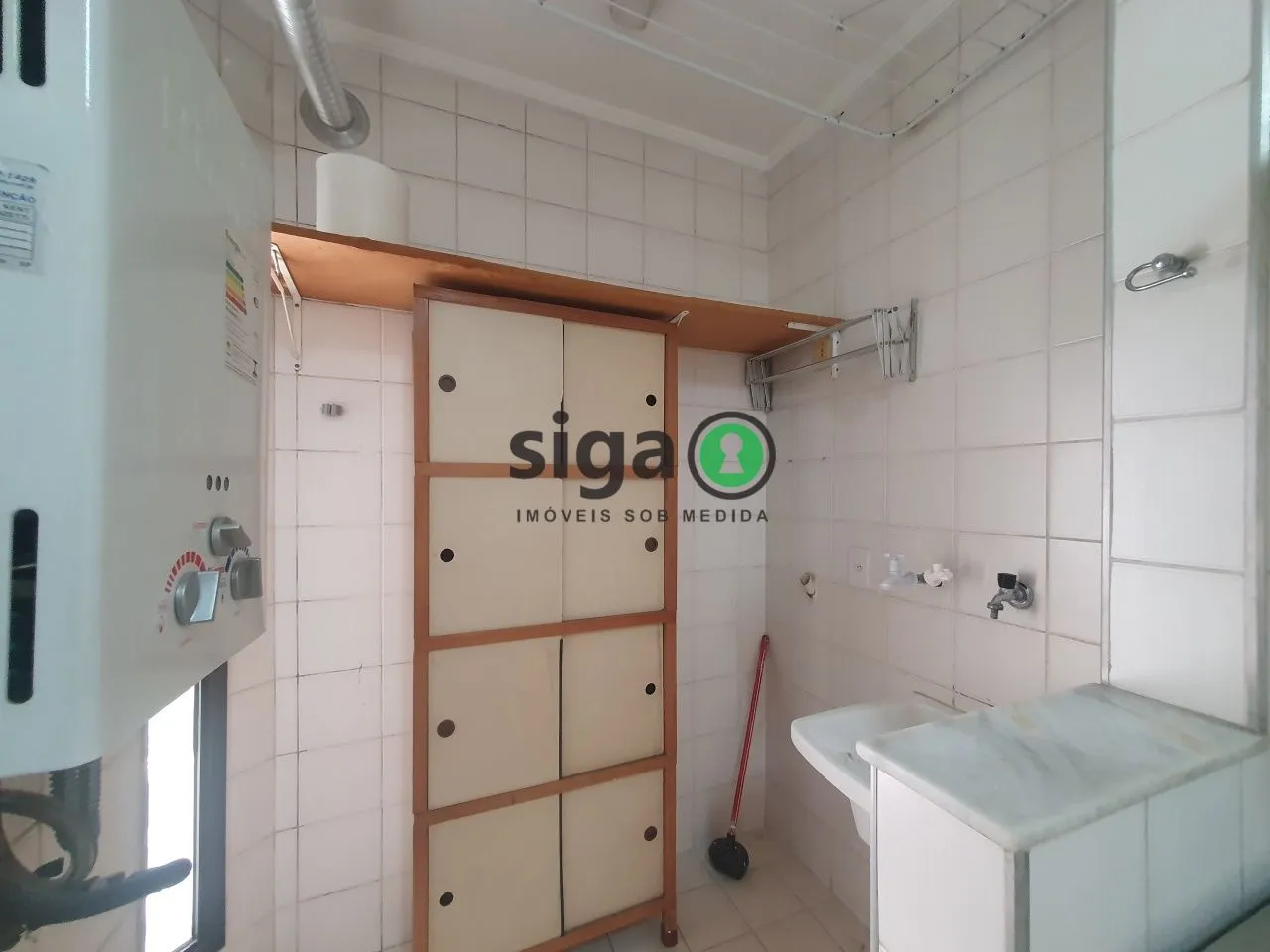 Imagem Apartamento 45m², 1 quarto, sala, terraço, SEMI MOBILIADO, 1 vaga - Moema - São Paulo/SP