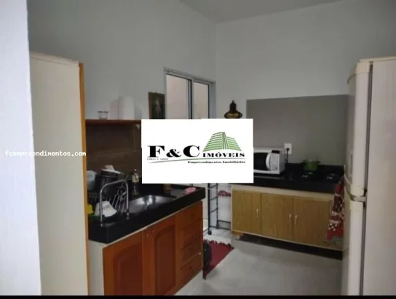 Imagem Casa para Venda em Limeira, Jardim dos Jequitibás, 2 dormitórios, 1 suíte, 2 banheiros, 5 vagas