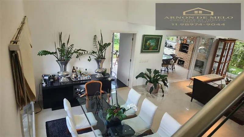 Imagem Casas para venda em Santana de Parnaiba no bairro Condomínio Burle Marx