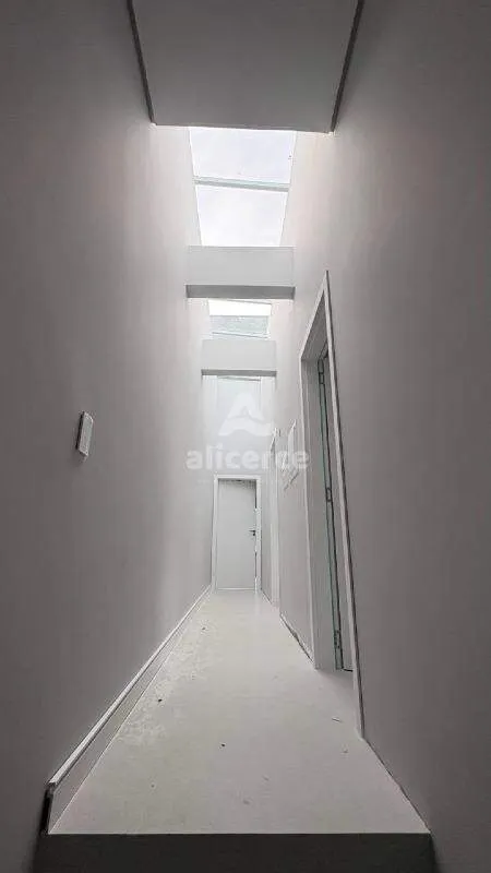 Imagem Sobrado à venda com 3 quartos 3 suítes, 154,15m² em Vargem Pequena Florianópolis