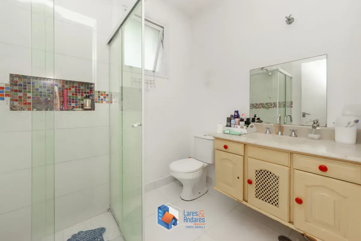 Imagem Casa de vila para venda em Aclimação com 4 quartos, sendo 1 suíte, 247m²
