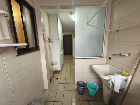 Imagem Apartamento de 3 quartos (sendo 1 suite com varanda e 1 quarto revertido) em Agriões, Teresópolis RJ