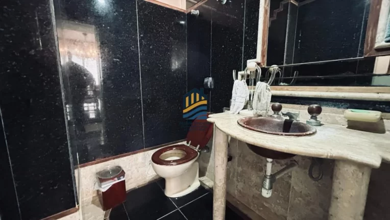Imagem Vendo Apartamento com 370m na Beira Mar de Boa Viagem!