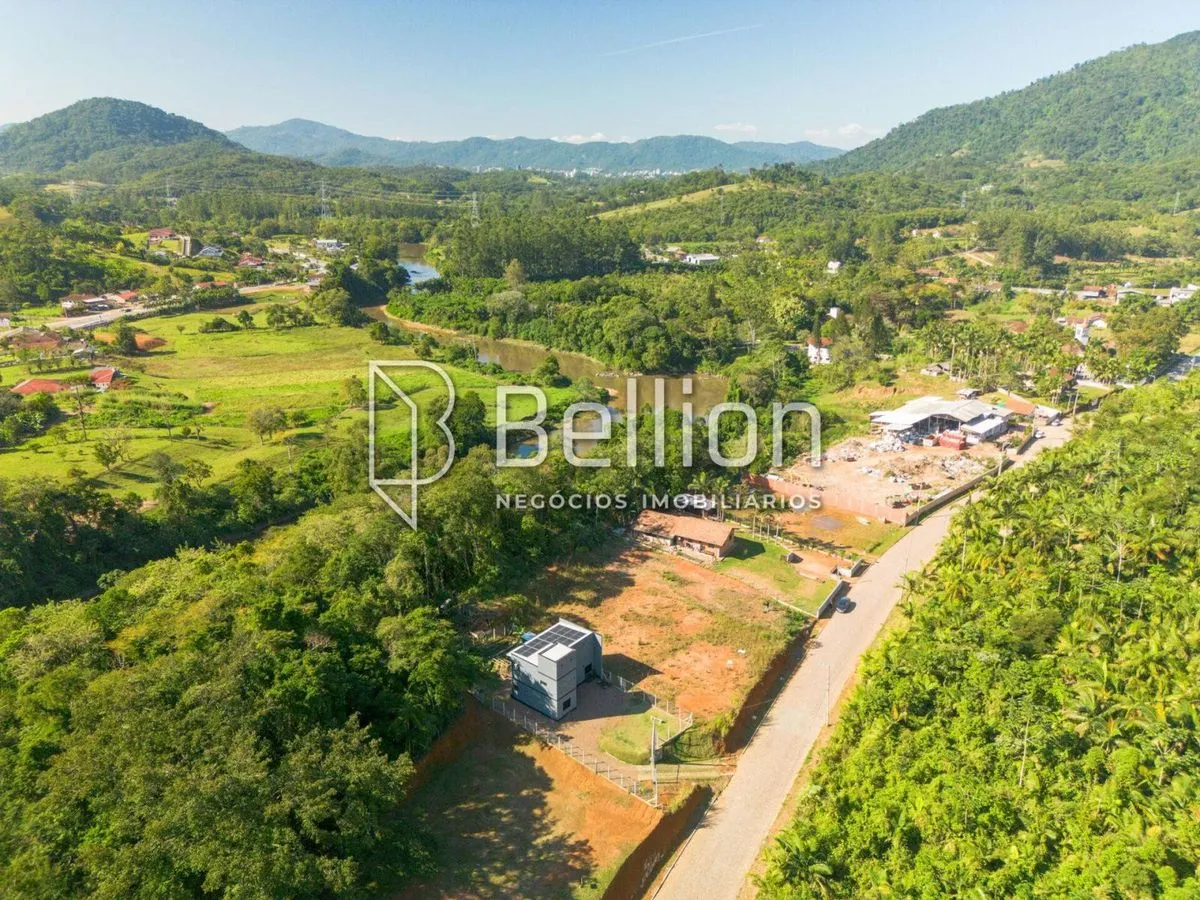Imagem Terreno com 1.570m² em Rodeio - Espaço, Localização e Excelente Potencial!