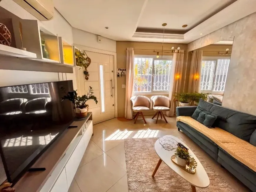 Imagem Casa Reformada em Condomínio com Suíte e Espaço Versátil Avenida Ecoville