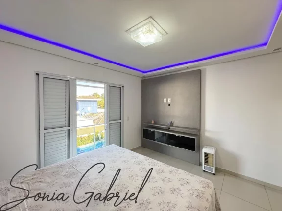 Imagem Casa em Condomínio em Vinhedo-SP: 4 Quartos, 2 Suítes, 3 Salas, 4 Banheiros, 4 Vagas - Imperdível!