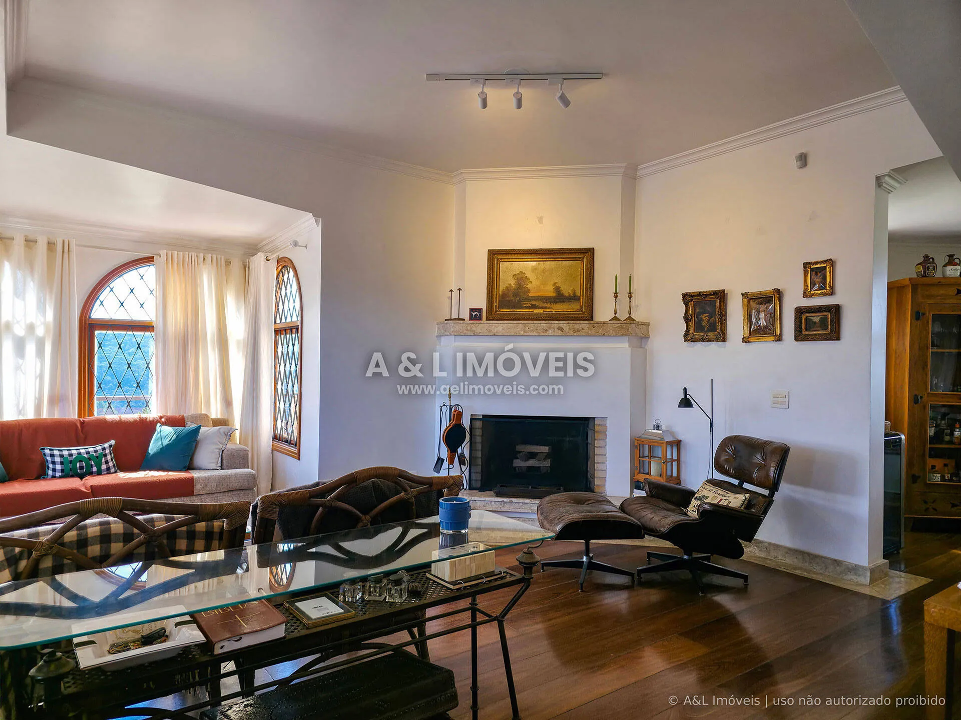 Imagem Casa no Saint Patrick em Campos do Jordão | 4 suítes, 348,50 m²