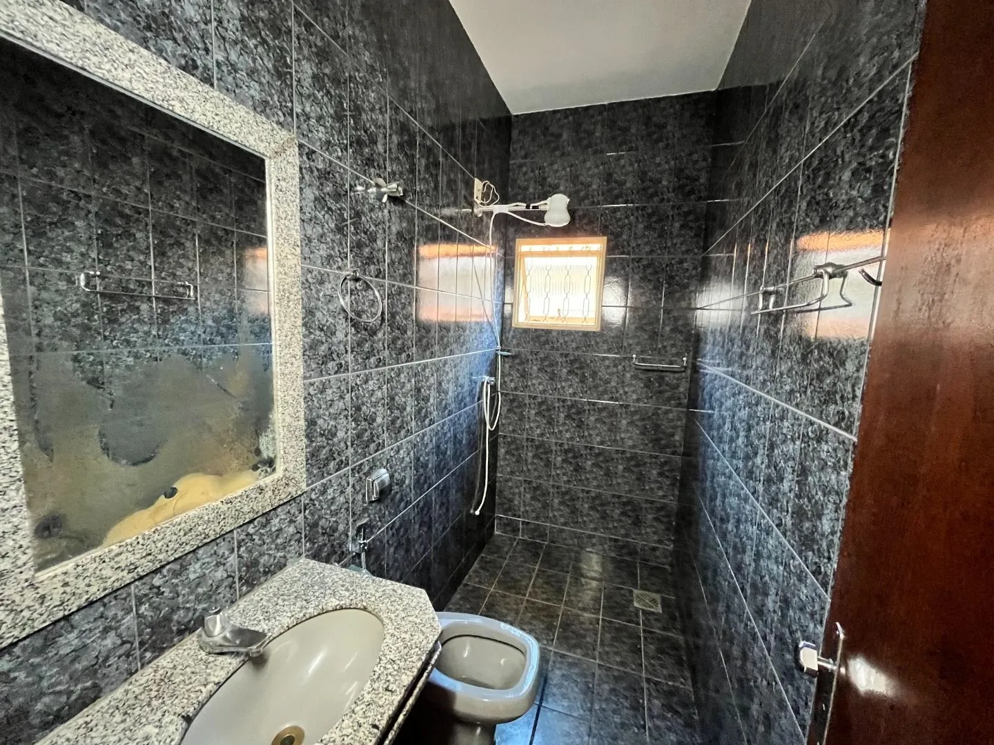 Imagem Casa com 3 dormitórios à venda, 194 m² por R$ 720.000,00 - Alto dos Caiçaras - Patos de Minas/MG