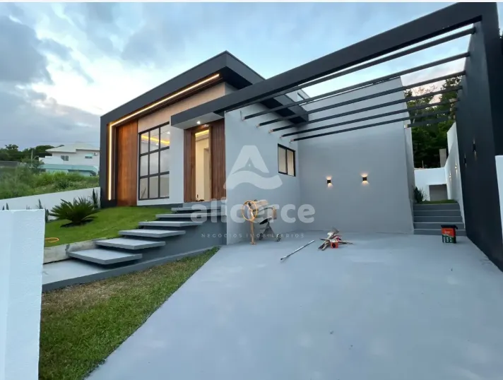 Imagem Casa à venda com 2 quartos 1 suíte, 117m² em Forquilhas São José