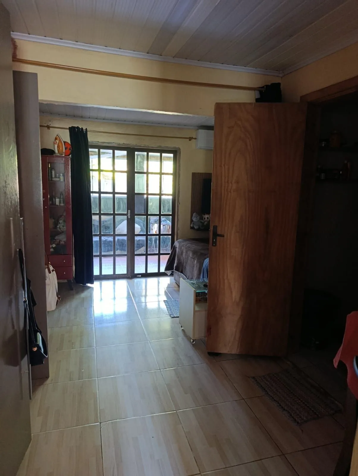 Imagem Casa na Hípica, oportunidade!