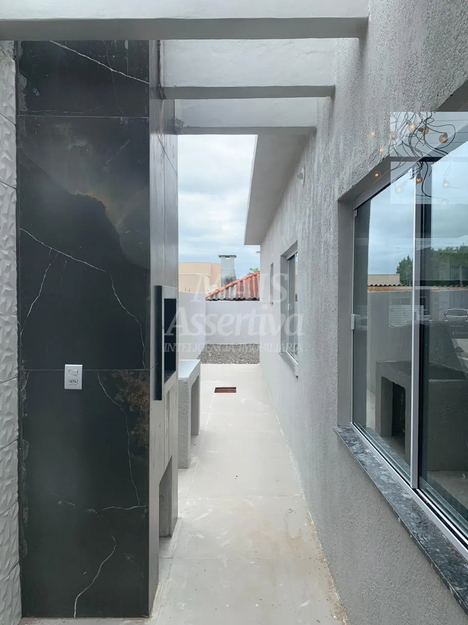 Imagem Excelente casa para venda no Centro de Imbé - 3 Dormitórios
