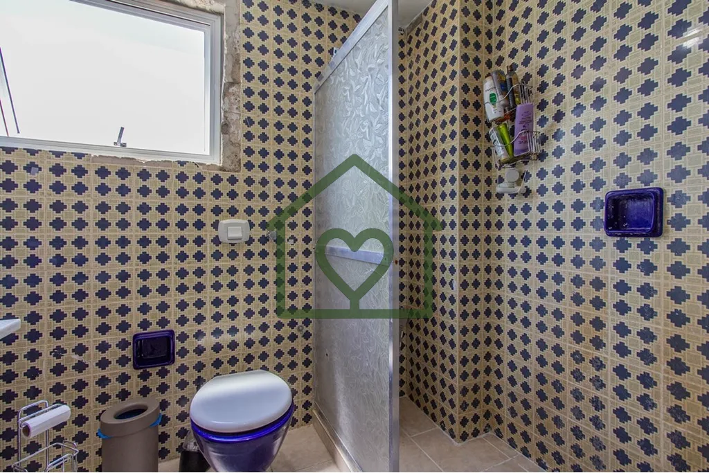 Imagem No Bairro Santana, apartamento 2 dormitórios, frente com sol da manhã, cozinha, área de serviço ...