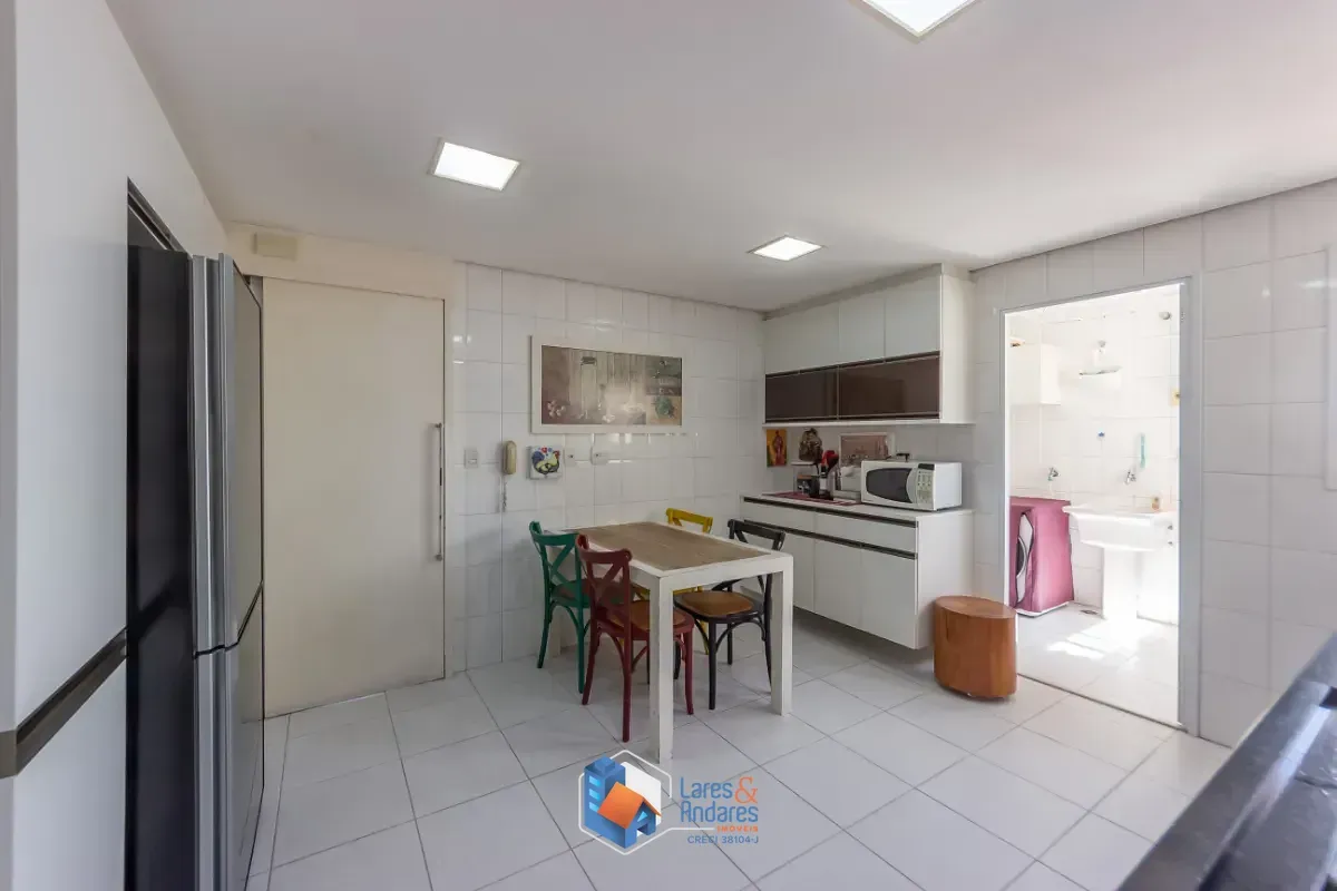 Imagem Cobertura para venda em Chácara Santo Antônio (Zona Sul) com 3 quartos, sendo 3 suítes, 285m²