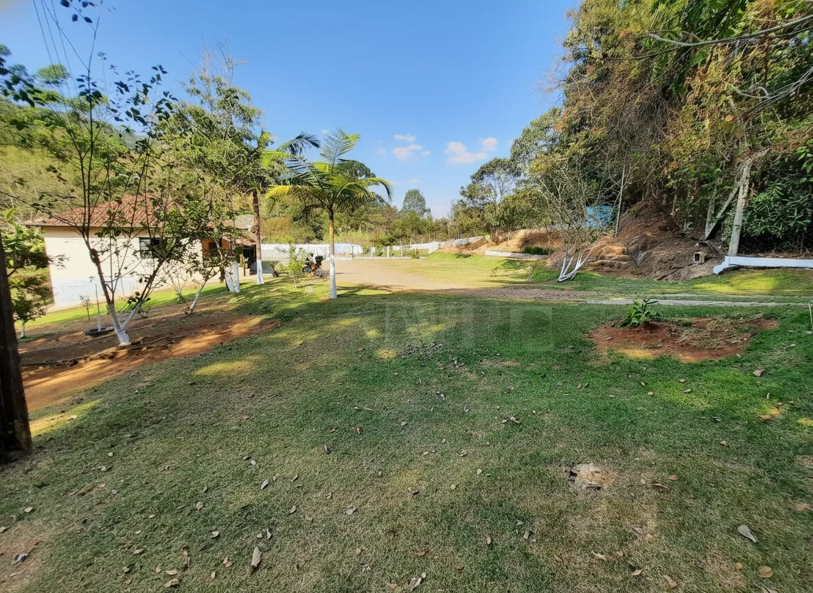 Imagem Chácara 150 m² à venda em Laranjeiras de Caldas, Caldas
