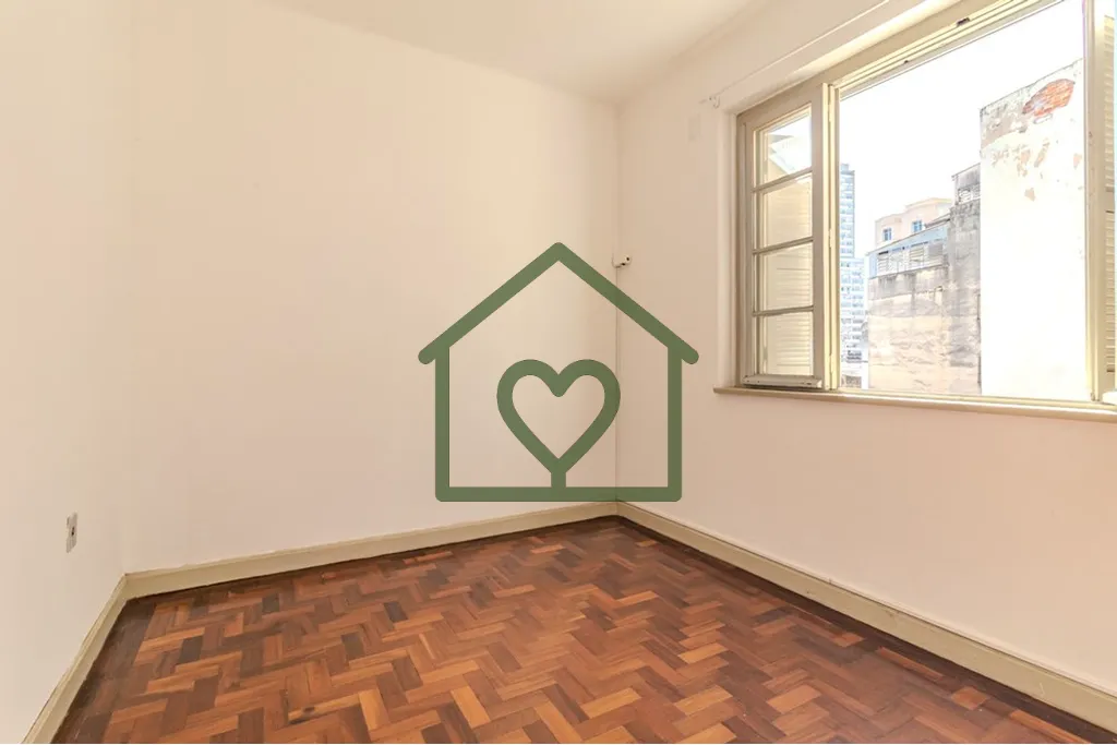 Imagem Apartamento de 3 dormitórios localizado no Centro Histórico, na Avenida Alberto Bins, 308. Imóvel...