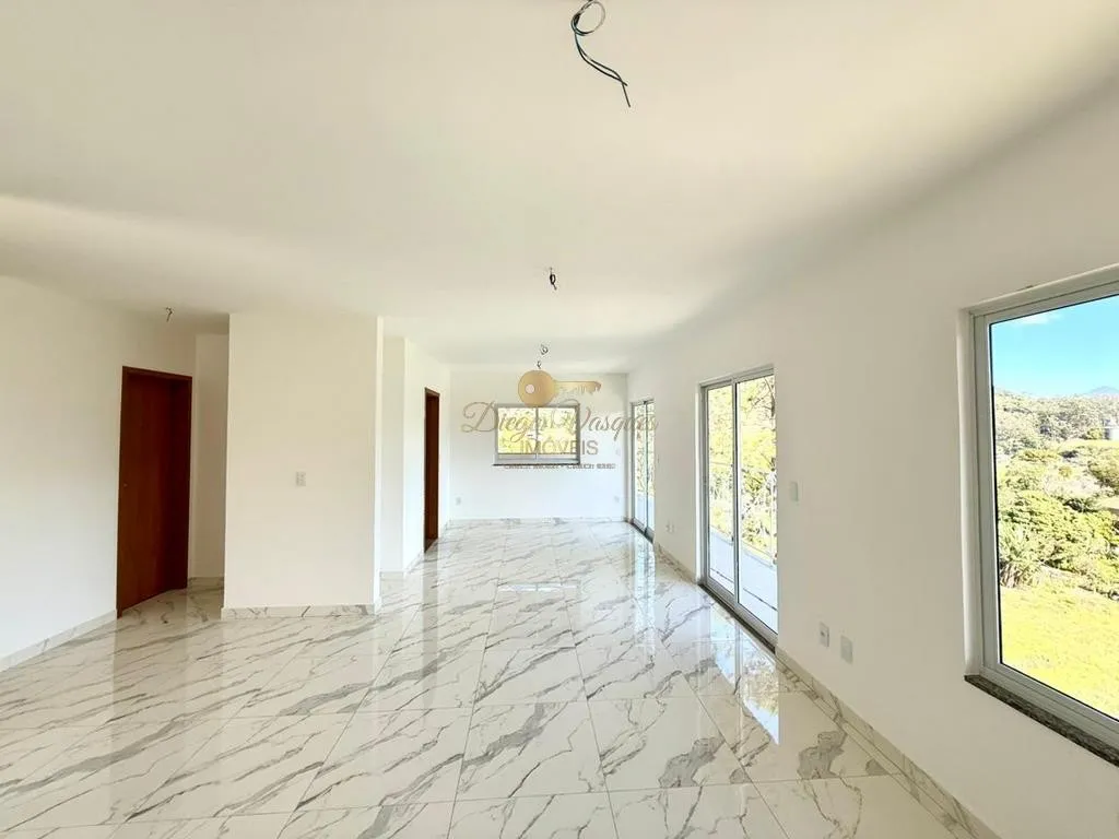 Imagem Casa em Condomínio para Venda em Teresópolis / RJ no bairro Vargem Grande
