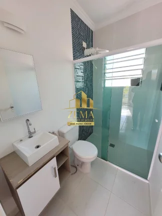 Imagem Sobrado condomínio, 03 qt (suite), 02 vgs, lavabo, churrasqueira, Ar Condic