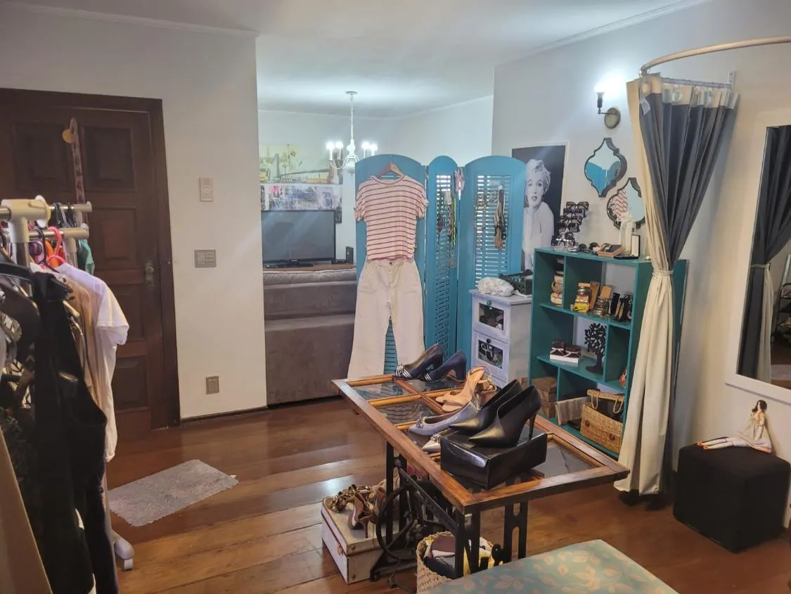 Imagem Encantadora Casa Térrea no Charmoso Bairro Nova Suíça em Valinhos