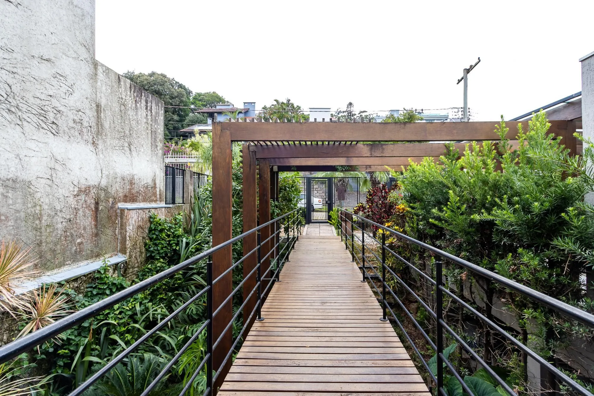 Imagem Casa com 4 dormitórios à venda, Jardim Isabel, Porto Alegre