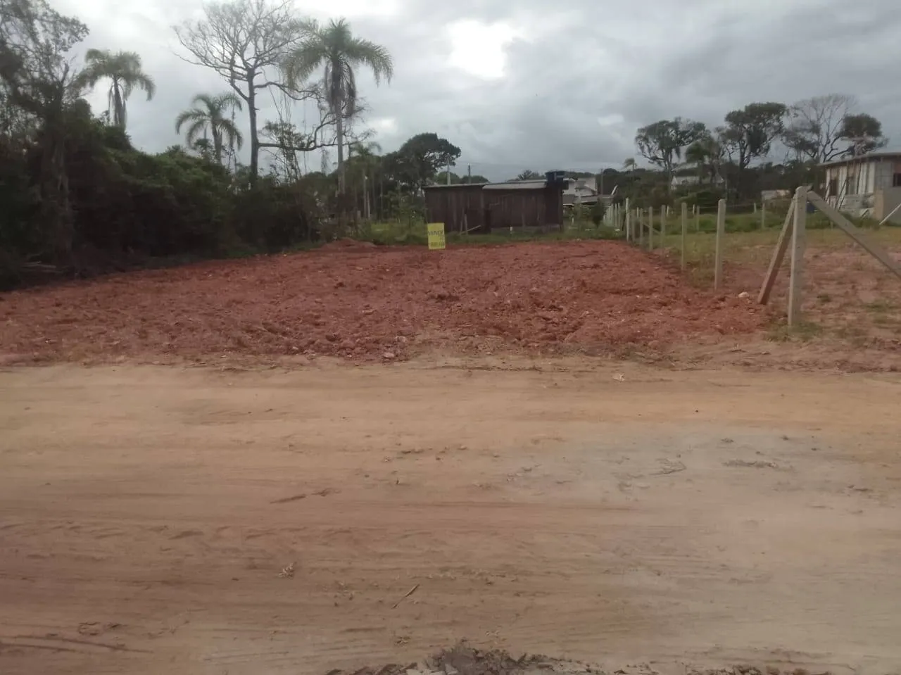 Imagem Vendo lote na praia do Erwino