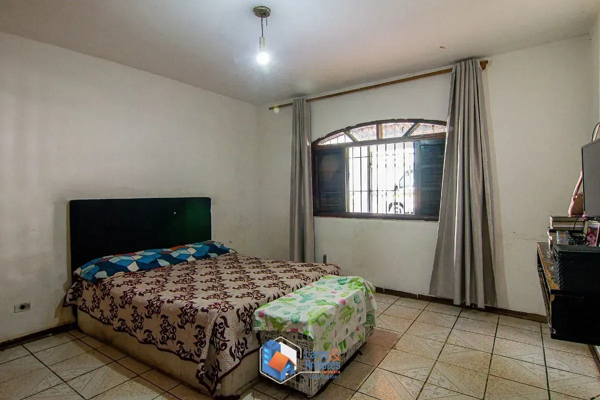 Imagem Casa para venda em Jardim Esmeralda com 5 quartos, 243m²