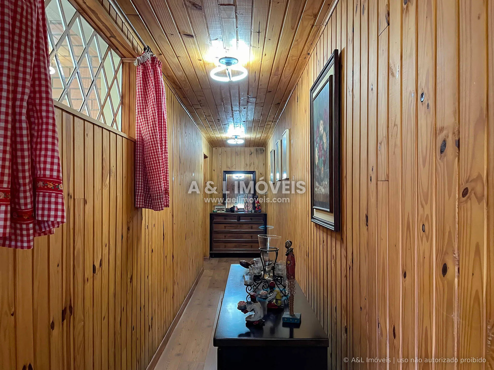 Imagem SAIU DE VENDA | Casa em Condomínio Vale Encantado | Campos do Jordão